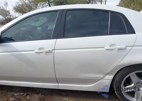 2005 Acura Tl z USA, uszkodzony, nr VIN 19UUA66235A037671